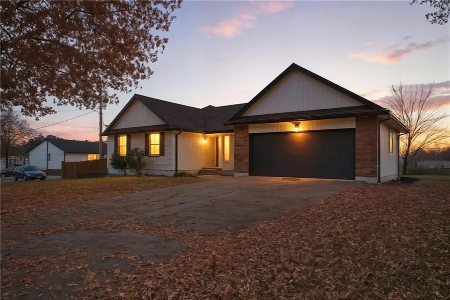 1105 Outlook Drive, Harrisonville, MO 64701 - Image #2