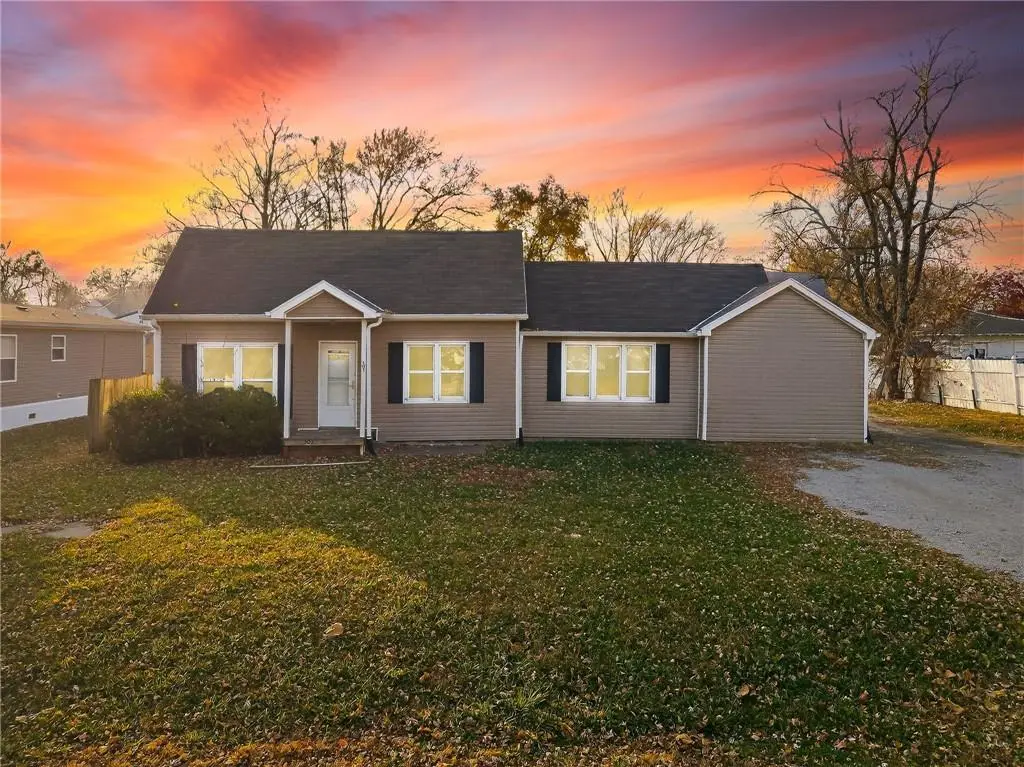 503 Stoutmore Drive, Polo, MO 64671 - Image #1