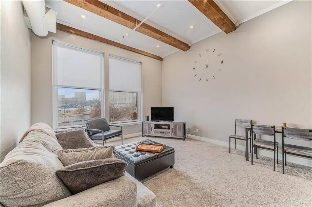 609 Central Street #1207, Kansas City, MO 64105 - Image #1