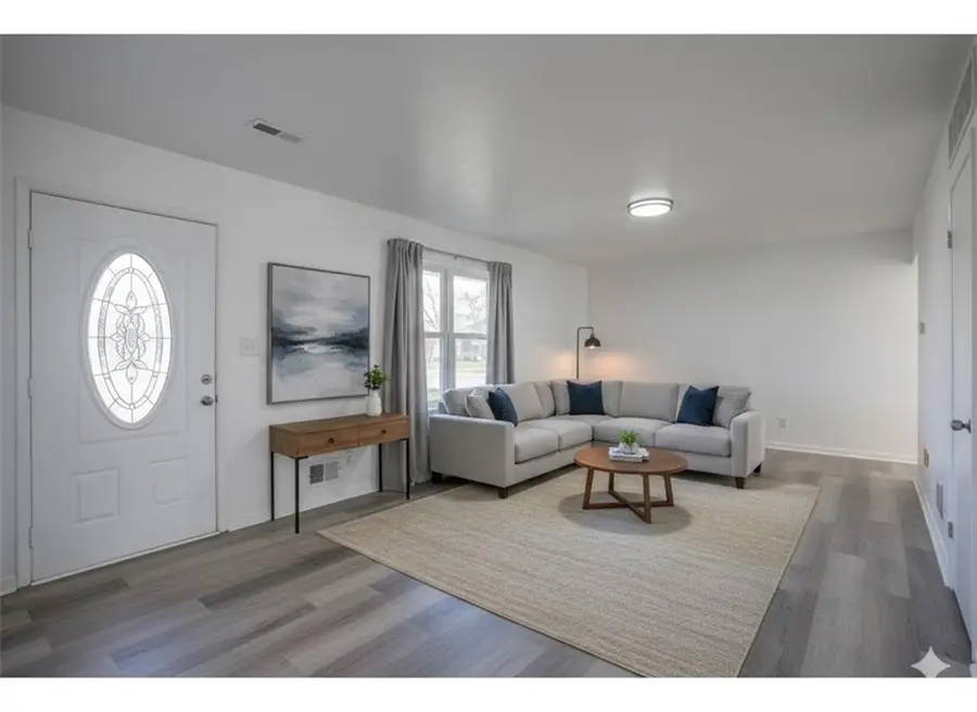 7703 E 107th Street, Kansas City, MO 64134 - Image #2