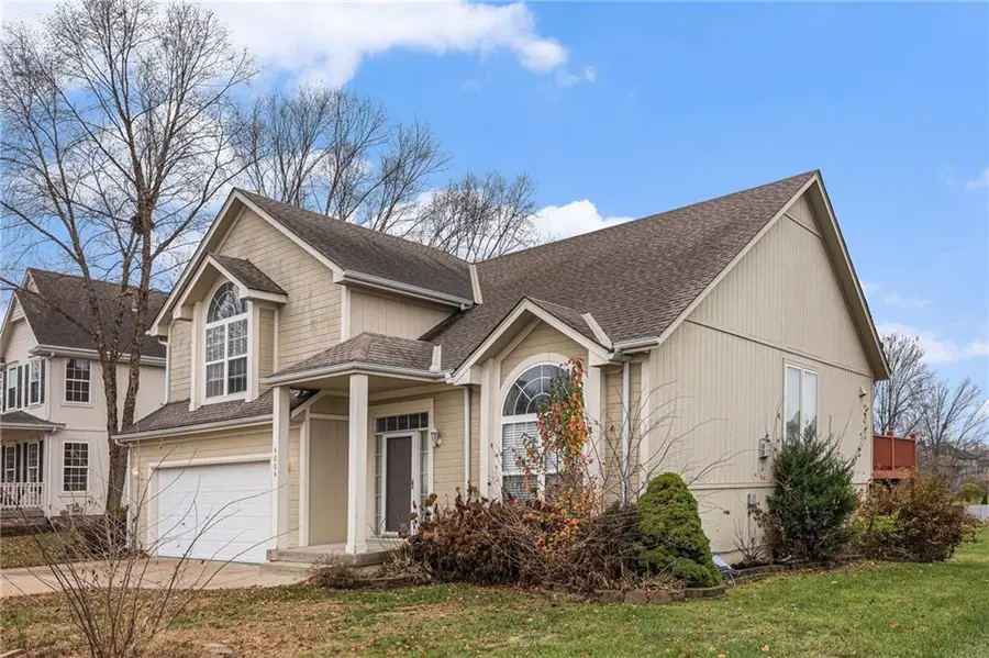 4004 SW Evergreen Lane, Lees Summit, MO 64082 - Image #2