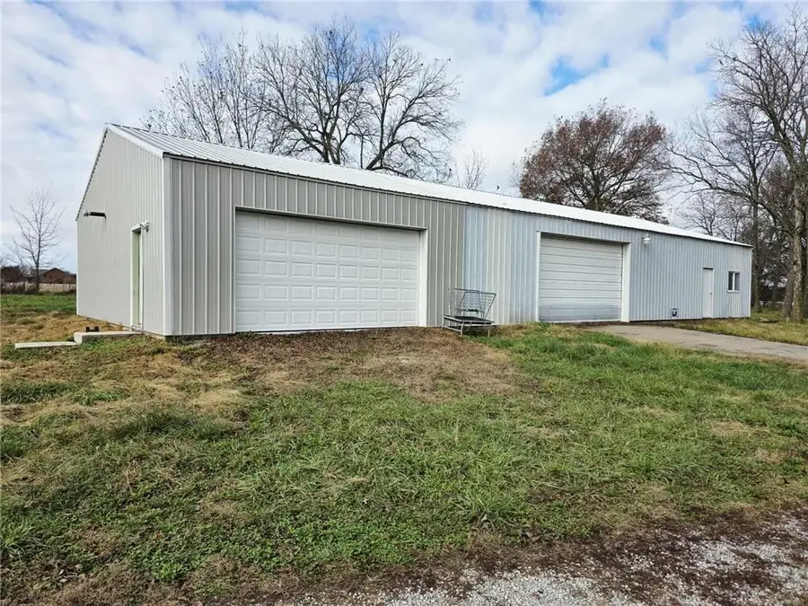 19533 Ks 52 Highway, Pleasanton, KS 66075 - Image #2
