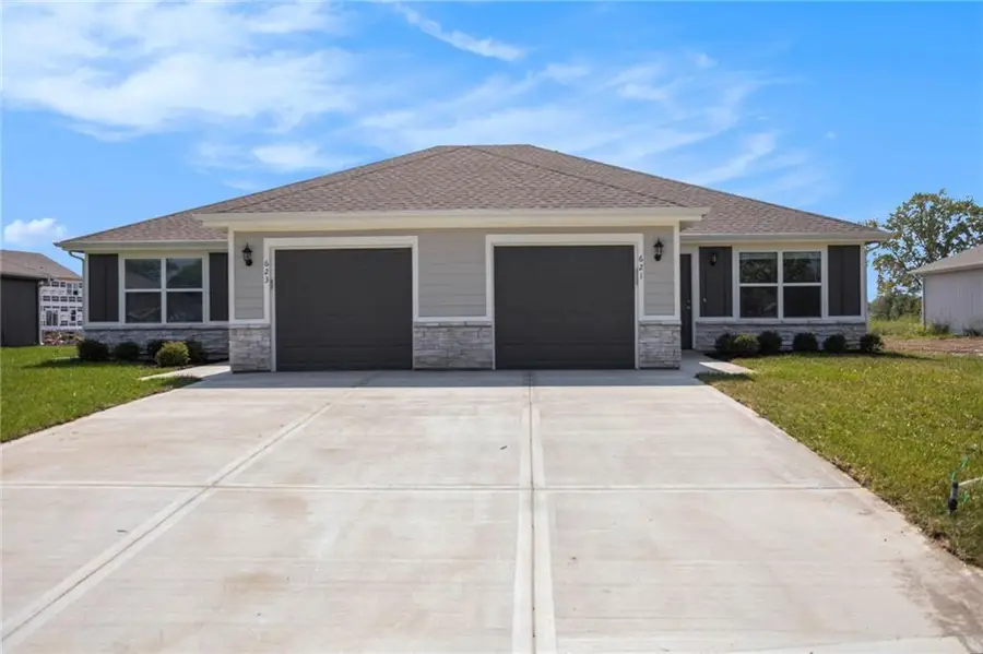 620-622 Fall Meadow Lane, Belton, MO 64012 - Image #2