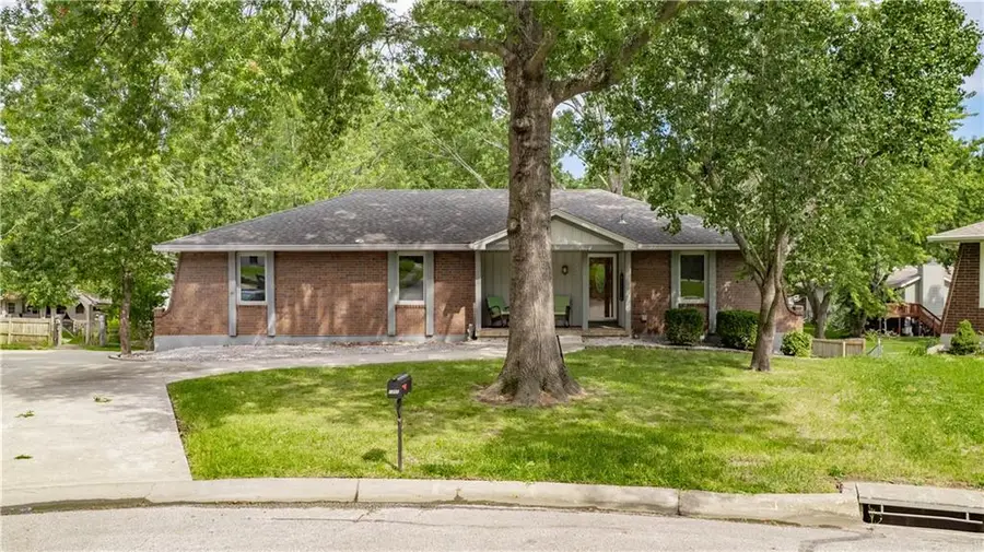 1201 SW Hopi Street, Blue Springs, MO 64015 - Image #2