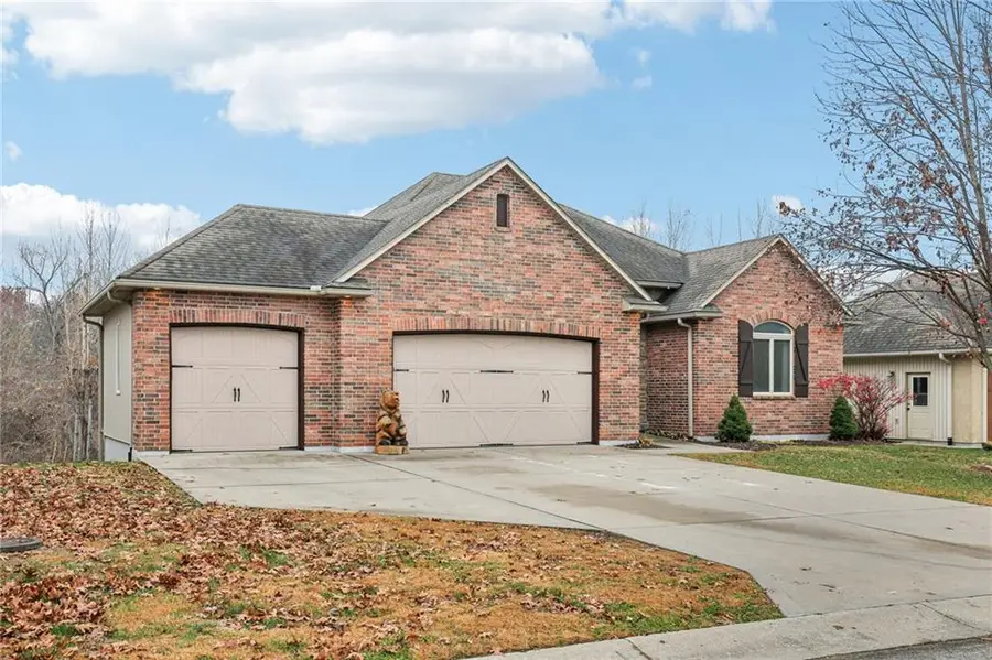 1209 Holland Square, Warrensburg, MO 64093 - Image #2