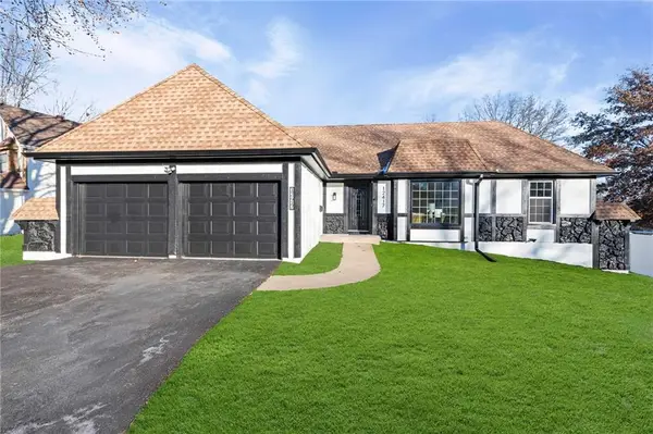 12417 Newton Court, Grandview, MO 64030