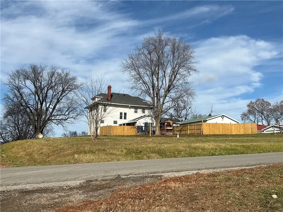 502 E Morehouse Street, Hopkins, MO 64461 - Image #2