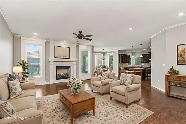 16211 S Locust Street, Olathe, KS 66062