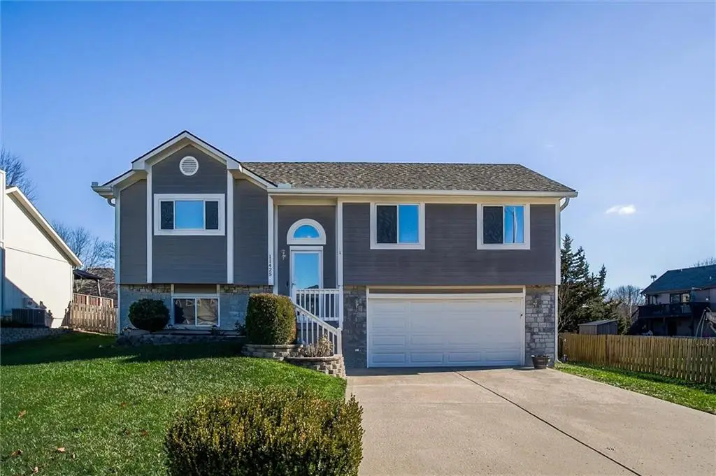 11425 N Tennessee Avenue, Kansas City, MO 64157 - Image #1