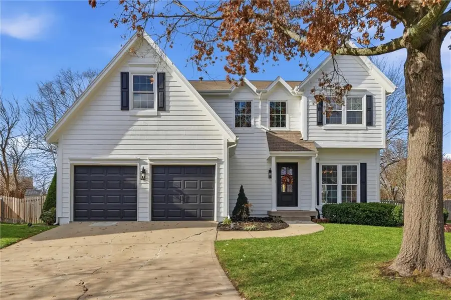 15250 S Sturgeon Drive, Olathe, KS 66062 - Image #2