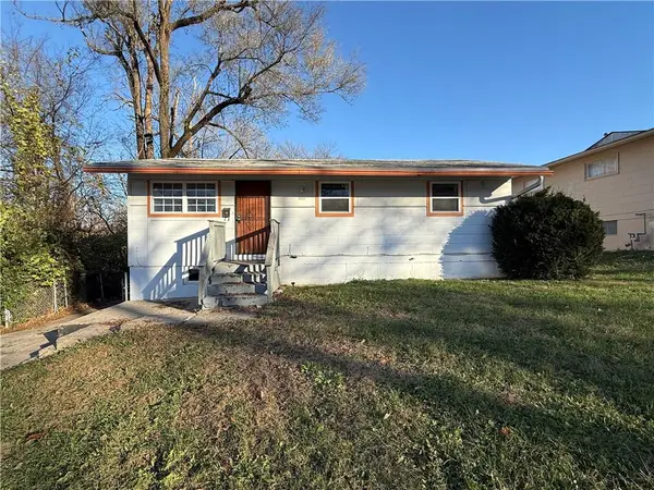 3801 Myrtle Avenue, Kansas City, MO 64128