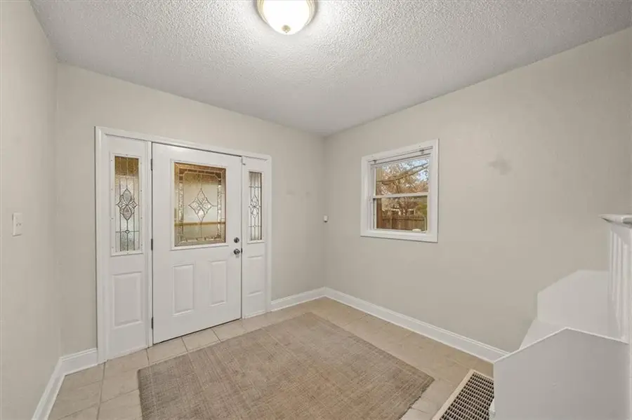 5829 Virginia Avenue, Kansas City, MO 64110 - Image #3