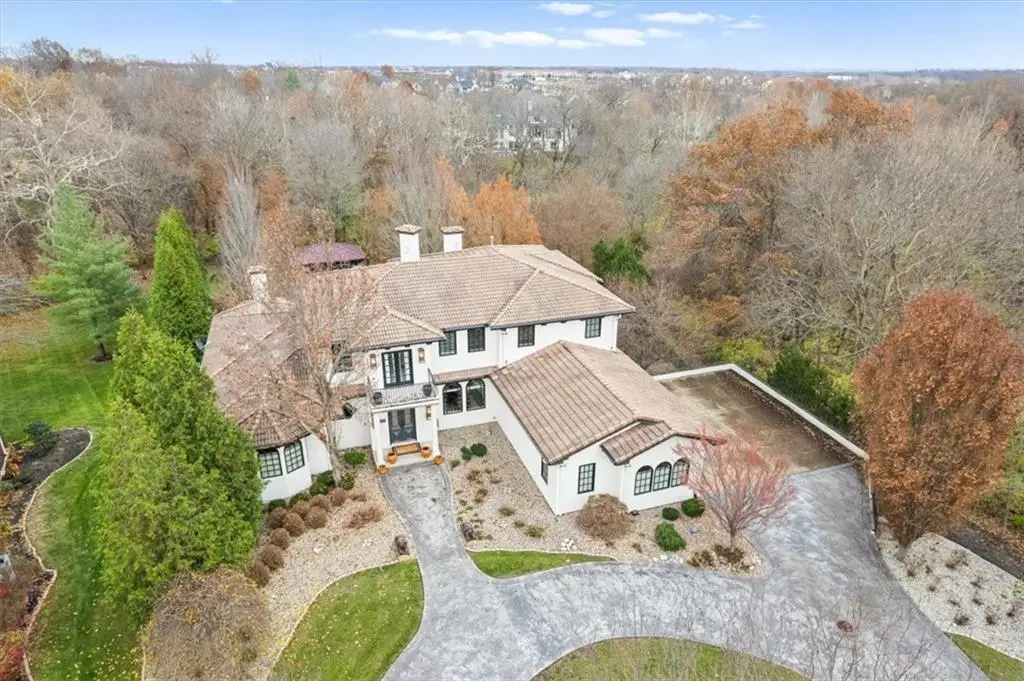 8519 N Sycamore Avenue, Kansas City, MO 64157 - Image #1