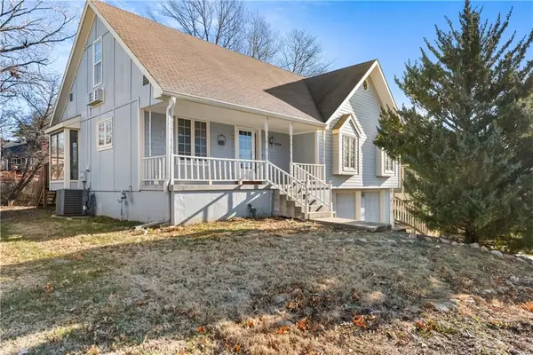 2124 NW 12th Street, Blue Springs, MO 64015