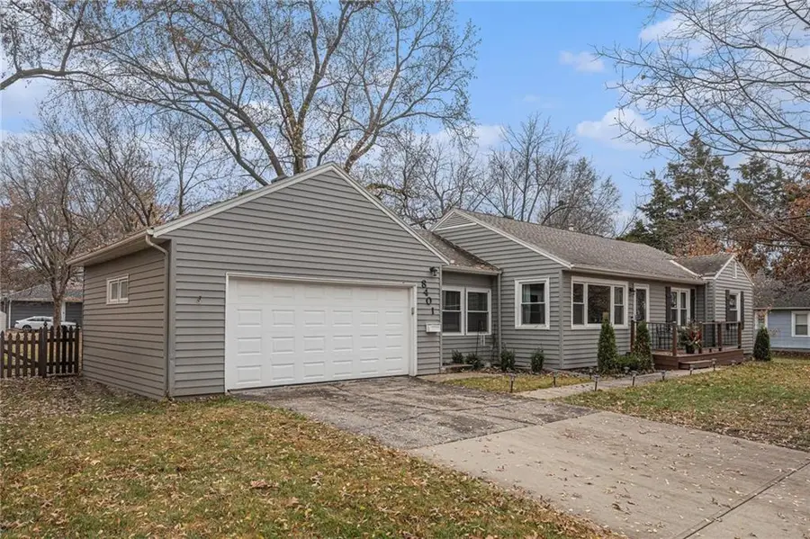 8401 Walmer Street, Overland Park, KS 66212 - Image #2