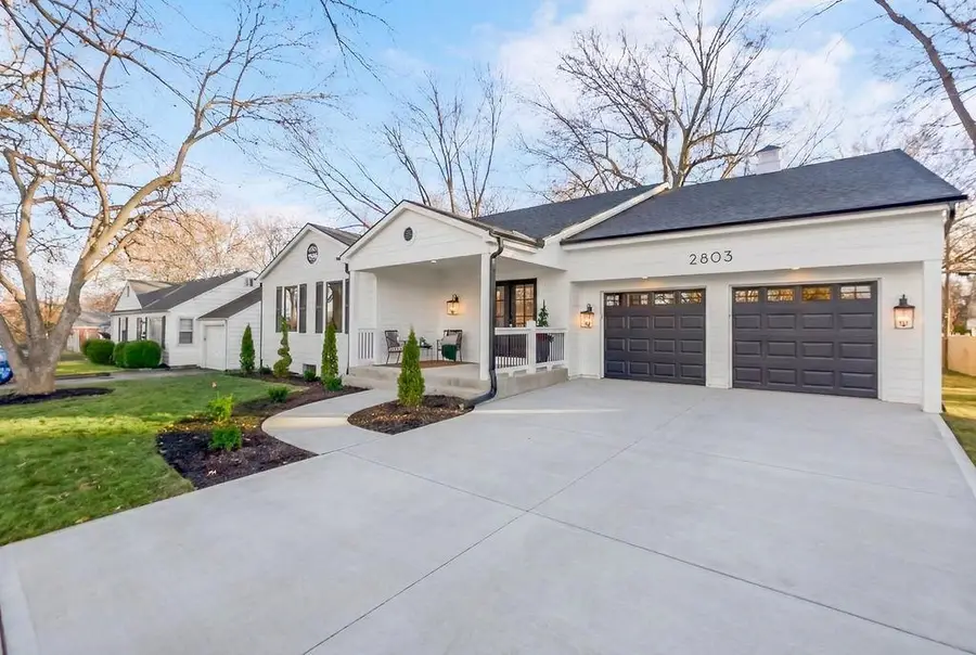 2803 W 73rd Terrace, Prairie Village, KS 66208 - Image #2