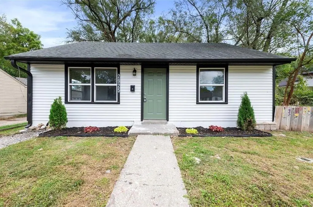 2925 S 52nd Street, Kansas City, KS 66106 - Image #1