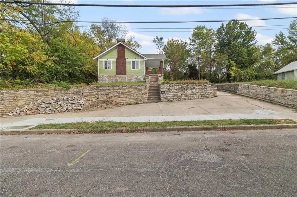 5617 Indiana Avenue, Kansas City, MO 64130 - Image #1