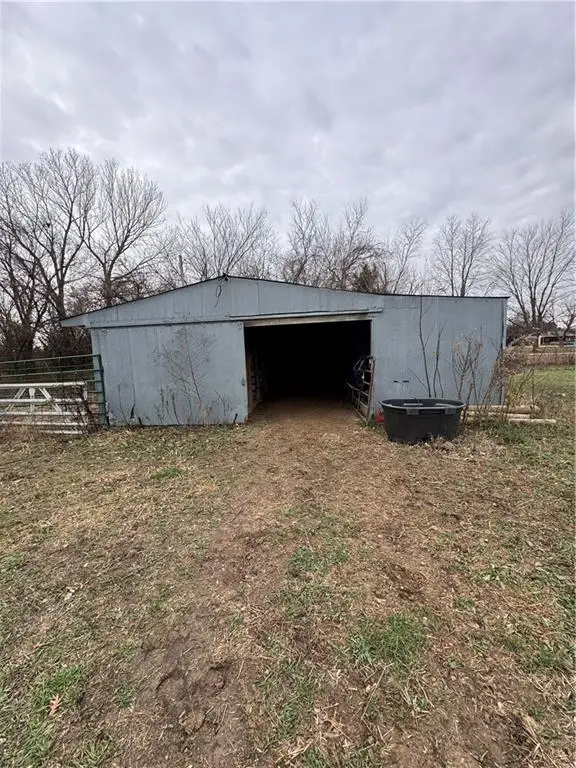 1696 Maple Road, Fort Scott, KS 66701