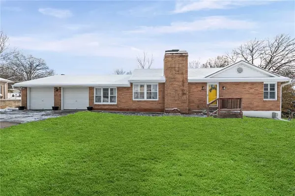 407 NE 61st Terrace, Kansas City, MO 64118