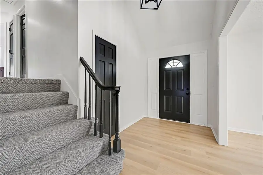 5807 Noland Road, Shawnee, KS 66216 - Image #3