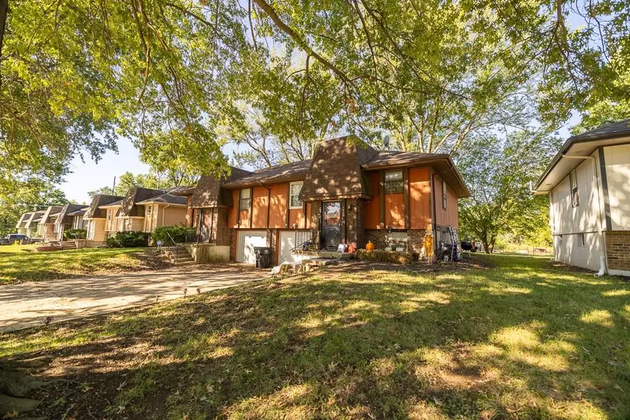 1420 S Haden Court, Independence, MO 64050 - Image #2