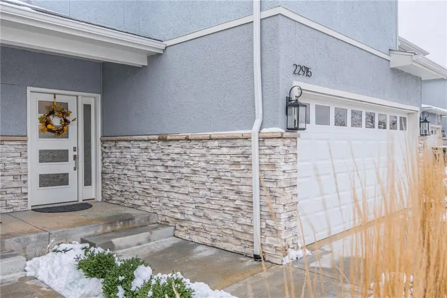 22915 W 72nd Terrace, Shawnee, KS 66227 - Image #2