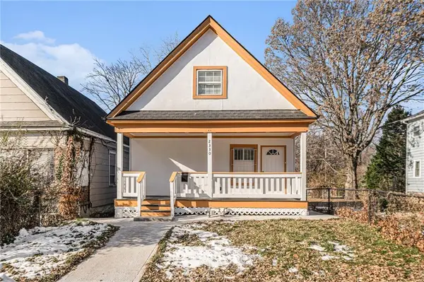 2330 Mersington Avenue, Kansas City, MO 64127