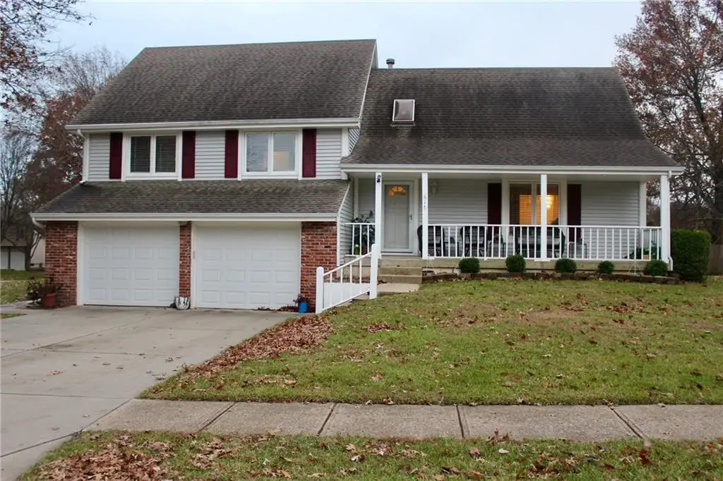 617 Birchwood Drive, Lees Summit, MO 64086 - Image #1