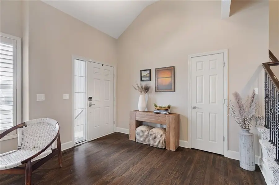 16524 S Lind Road, Olathe, KS 66062 - Image #3