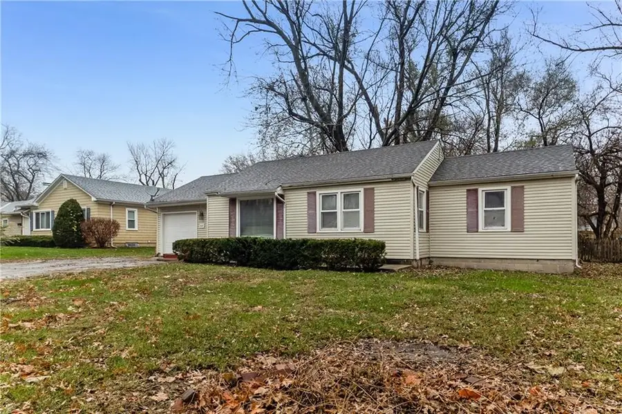 8107 Antioch Road, Overland Park, KS 66204 - Image #2