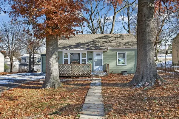 2643 S 30th Street, Kansas City, KS 66106