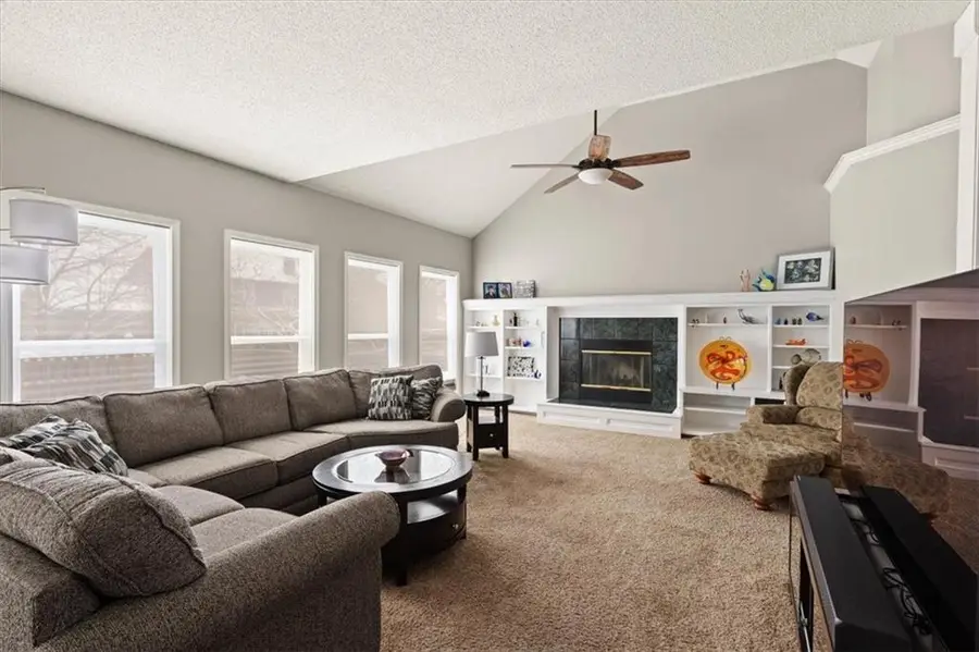 16542 W 154th Street, Olathe, KS 66062 - Image #2