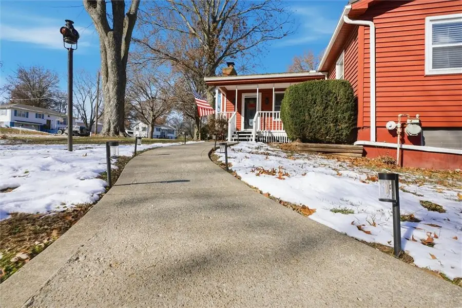 203 Sanderson Drive, Richmond, MO 64085 - Image #2