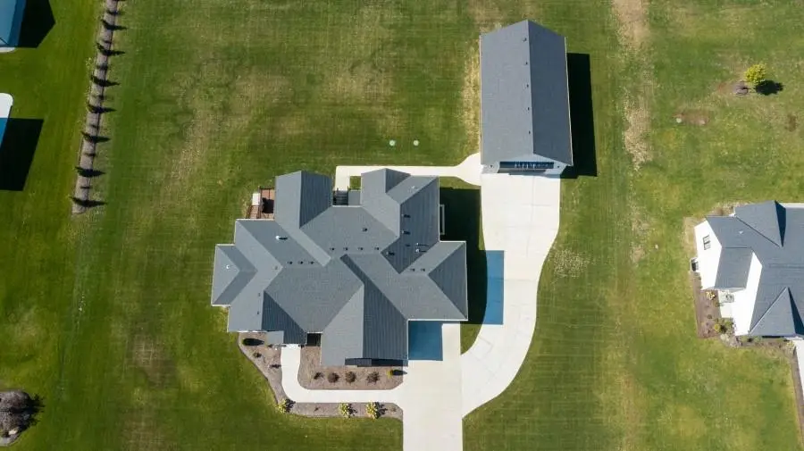 9806 Ingrid Street, De Soto, KS 66018 - Image #2