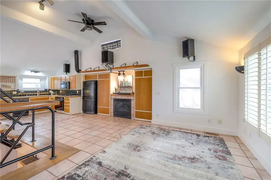 21607 W 178th Terrace, Olathe, KS 66062 - Image #2