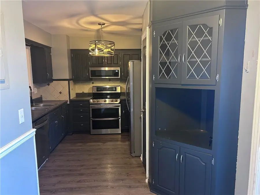 472 W 104 Street #B, Kansas City, MO 64114 - Image #3