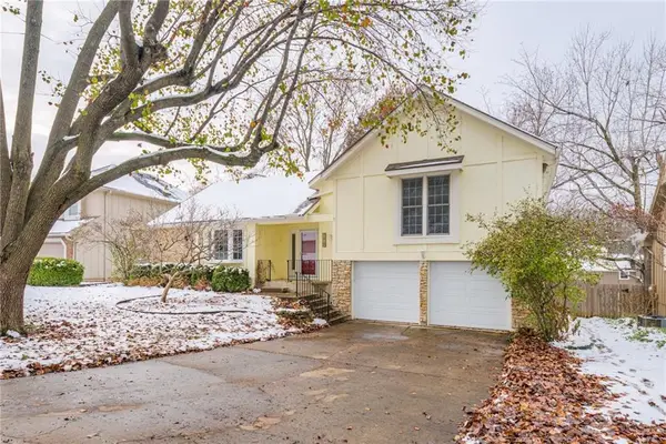 7812 Caenen Street, Lenexa, KS 66216