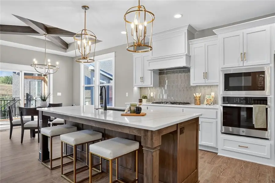 11514 S Olathe View Road, Olathe, KS 66061 - Image #3