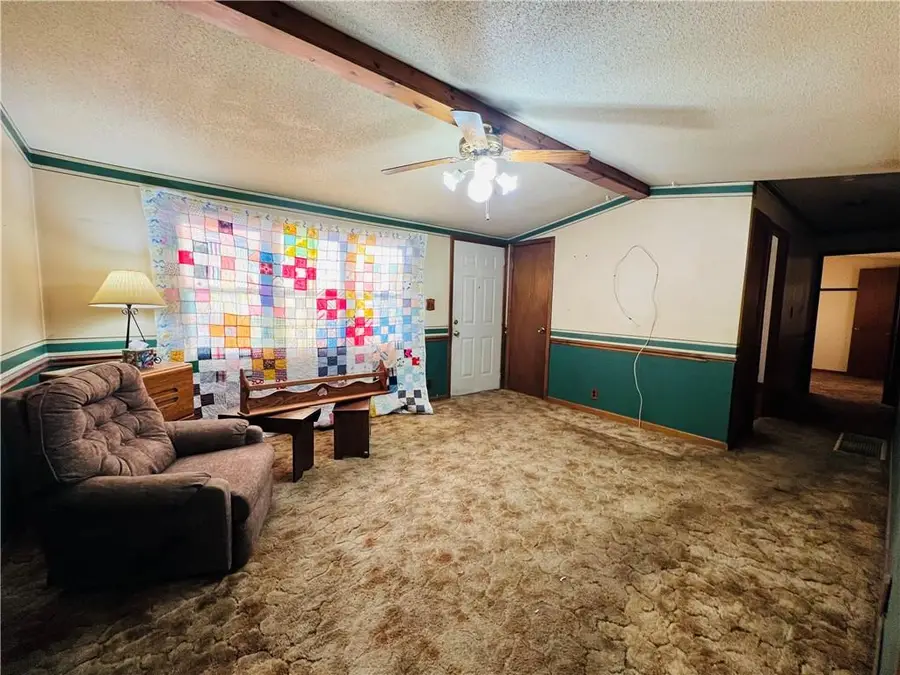 318 N Cochise Drive, Independence, MO 64056 - Image #3