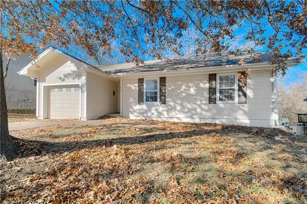 502 SE 21st Street, Oak Grove, MO 64075