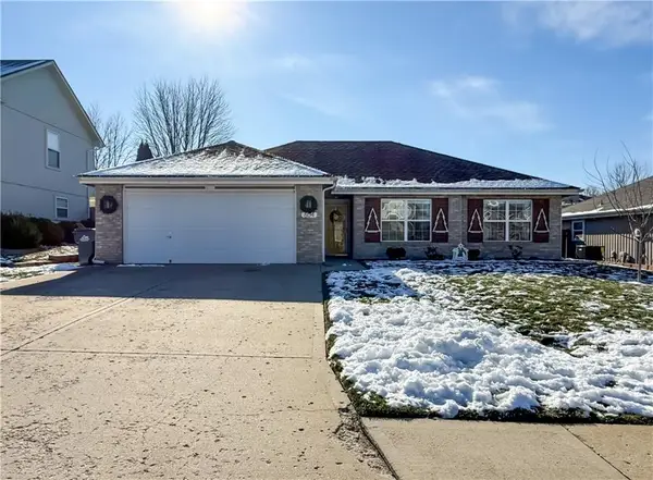 604 SE Saratoga Drive, Blue Springs, MO 64014