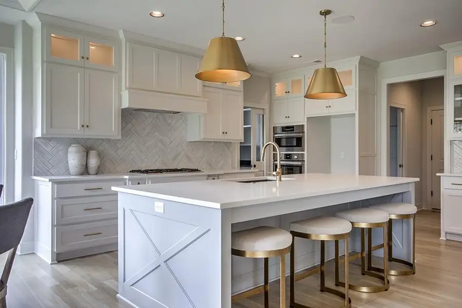 17025 Parkhill Street, Overland Park, KS 66221 - Image #3