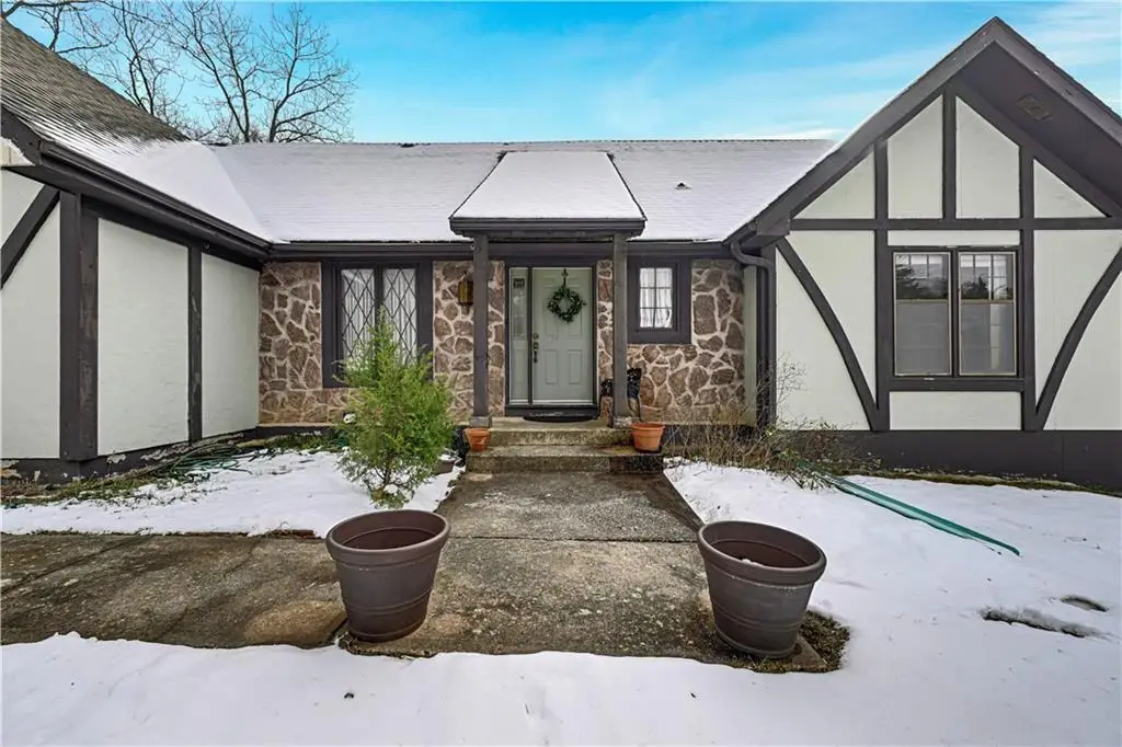 7120 Black Bob Street, Stilwell, KS 66085 - Image #1