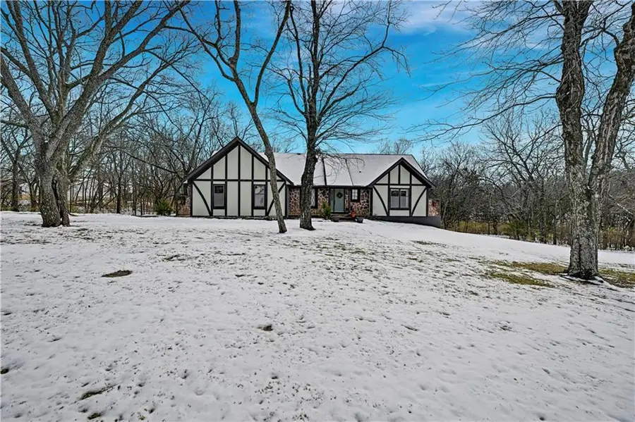 7120 Black Bob Street, Stilwell, KS 66085 - Image #2