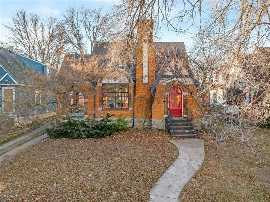 7404 Walnut Street, Kansas City, MO 64114 - Image #2