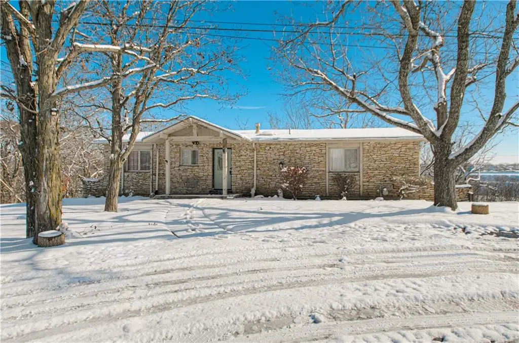 15115 Gardner West Road, Gardner, KS 66030 - Image #1