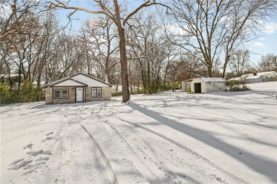 9701 E 24th Street S, Independence, MO 64052 - Image #3