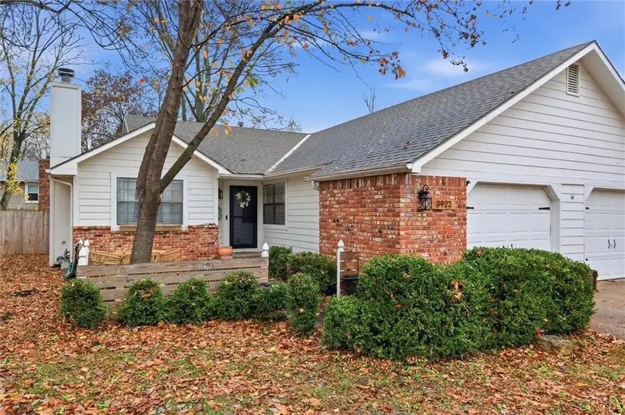 3922 Willshire Drive, Lawrence, KS 66049 - Image #2