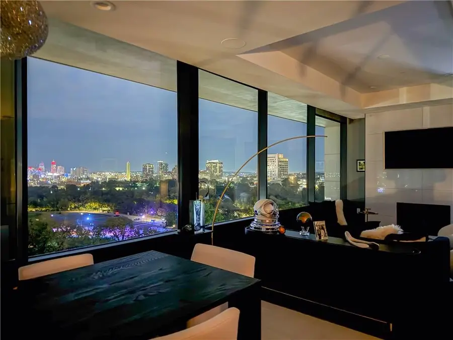 700 W 31st Street #702, Kansas City, MO 64108 - Image #2